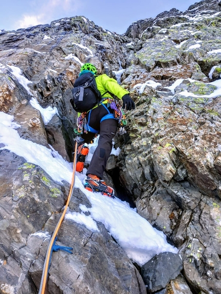 Pizzo Trona, Val Gerola, Cristian Candiotto, Simone Limonta - L'apertura di Dreamer al Pizzo Trona in Valle di Trona (Val Gerola, Orobie Valtellinesi), da parte di Cristian Candiotto e Simone Limonta il 17/11/2022