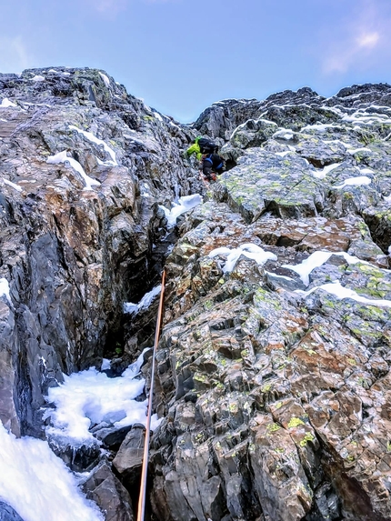 Pizzo Trona, Val Gerola, Cristian Candiotto, Simone Limonta - L'apertura di Dreamer al Pizzo Trona in Valle di Trona (Val Gerola, Orobie Valtellinesi), da parte di Cristian Candiotto e Simone Limonta il 17/11/2022