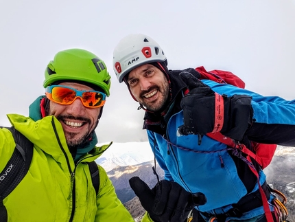 Pizzo Trona, Val Gerola, Cristian Candiotto, Simone Limonta - Cristian Candiotto e Simone Limonta durante l'apertura di Dreamer al Pizzo Trona in Valle di Trona (Val Gerola, Orobie Valtellinesi) il 17/11/2022