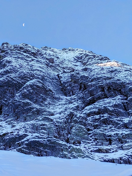 Pizzo Trona, Val Gerola, Cristian Candiotto, Simone Limonta - L'apertura di Dreamer al Pizzo Trona in Valle di Trona (Val Gerola, Orobie Valtellinesi), da parte di Cristian Candiotto e Simone Limonta il 17/11/2022