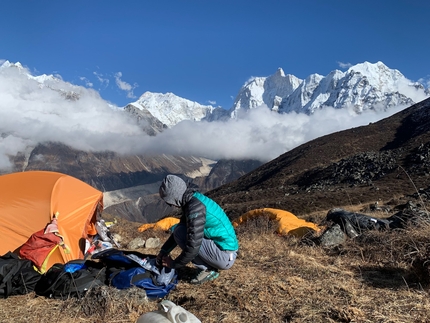 Sato Pyramide, Nepal, Silvia Loreggian, Stefano Ragazzo - Sato Pyramide, Nepal: 