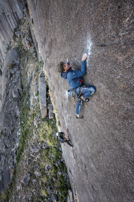 Nuova via di più tiri a Tsaranoro in Madagascar di Thibau Grandjean e Jan Novak