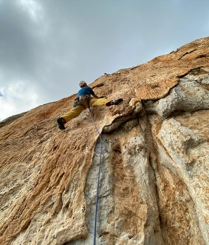 Richiodature a Masua in Sardegna