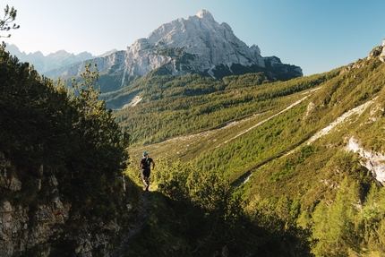 Dolomiti Extreme Trail - Il Dolomiti Extreme Trail vanta ben sei gare: si va dalla punta di diamante - la 103k che vi condurrà alla scoperta di tutti i monti che fanno da coronamento alla Val di Zoldo - alle non meno accattivanti 72k, 55k, 22k, 11k fino alla Mini DXT per giovanissimi runners.