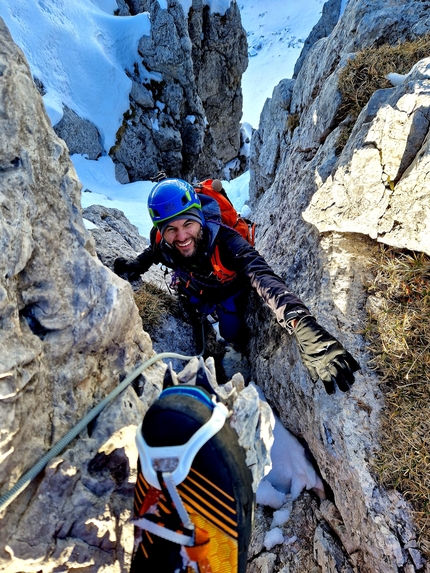 Zucco di Pesciola, Alpi Orobie, Cristian Candiotto, Alessandro Previtali, Loris Previtali - L'apertura di Father and Son alla Terza Torre dello Zucco di Pesciola, Alpi Orobie (Alessandro Previtali, Loris Previtali 27/12/2022)
