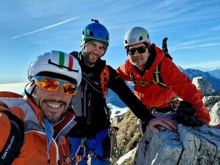 Zucco di Pesciola, Alpi Orobie, Cristian Candiotto, Alessandro Previtali, Loris Previtali - Cristian Candiotto, Alessandro Previtali, Loris Previtali durante l'apertura di Father and Son alla Terza Torre dello Zucco di Pesciola, Alpi Orobie il 27/12/2022
