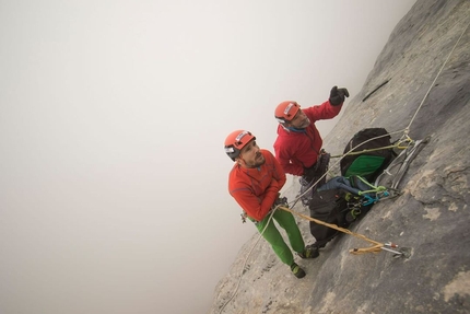 Edu Marin, Wogü, Rätikon, Svizzera - Edu Marin con suo padre Novato Marin durante la prima ripetizione di Wogü 8c, Rätikon, Svizzera, 08/2016