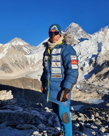 Alex Txikon, Manaslu - Alex Txikon al Manaslu, inverno 2022/2023