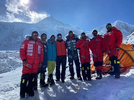 Alex Txikon, Manaslu - Alex Txikon al Manaslu, inverno 2022/2023