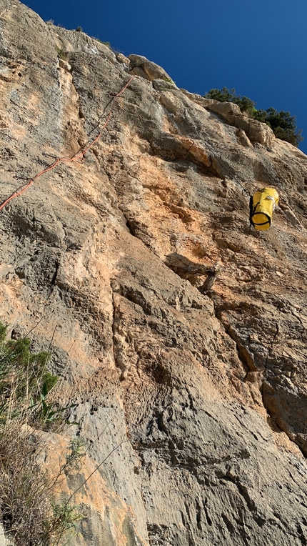 Punta Giradili, Sardinia, Alviero Garau, Davide Lagomarsino - Making the first ascent of Crysalis by Grenke' alla Punta Giradili, Sardinia (Alviero Garau, Davide Lagomarsino)