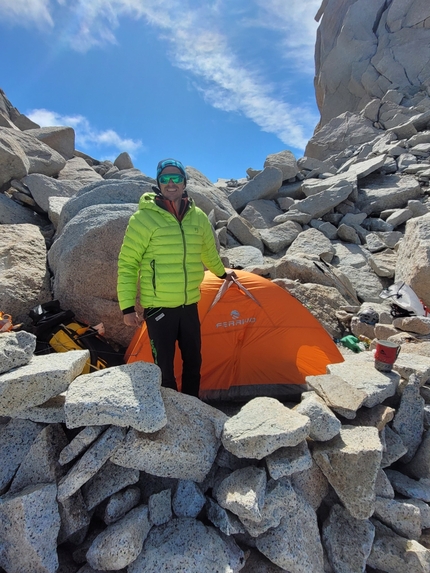 Aguja Mermoz, Patagonia, Matteo Della Bordella, Leo Gheza, Sean Villanueva - Aguja Mermoz, Patagonia (Matteo Della Bordella, Leo Gheza, Sean Villanueva 10-11/01/2023)