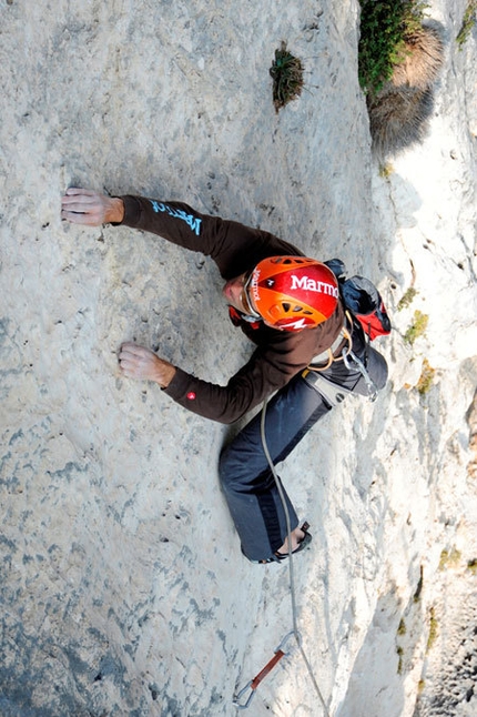 Testa o Croce al Monte Cimo - Val d'Adige - Nicola Tondini sul 4° tiro di Testa o Croce (8b max, 7c obbl.) al Monte Cimo - Val d'Adige