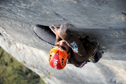 Testa o Croce al Monte Cimo - Val d'Adige - Nicola Tondini sul 4° tiro di Testa o Croce (8b max, 7c obbl.) al Monte Cimo - Val d'Adige