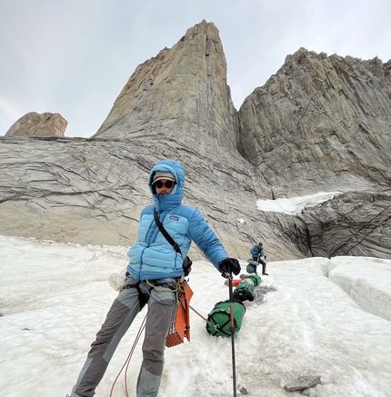 Torri del Paine, Patagonia, Via degli sudafricani, Imanol Amundarain, Cedar Christensen, Tyler Karow - Via degli sudafricani, Central Tower, Torri del Paine, Patagonia (Imanol Amundarain, Cedar Christensen, Tyler Karow 01/2023)