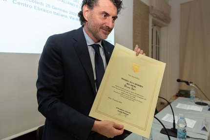 Club Alpino Italiano, Leggi razziali, recupero della Memoria - Il Presidente generale del Cai Antonio Montani alla serata di Roma del Club Alpino Italiano del 25/01/2023, durante la quale sono stati riammessi formalmente, con la consegna di tessere alla memoria agli eredi, i soci epurati dalla sezione della capitale in applicazione delle leggi razziali