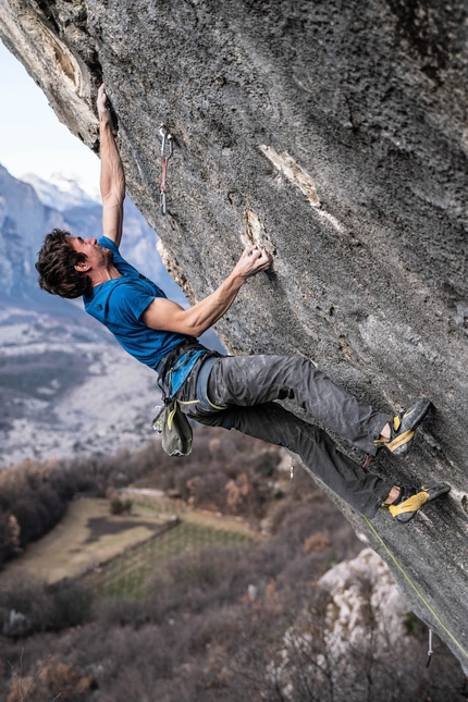 Stefano Ghisolfi, Excalibur, Arco - Stefano Ghisolfi su Excalibur 9b+ a Drena, Arco