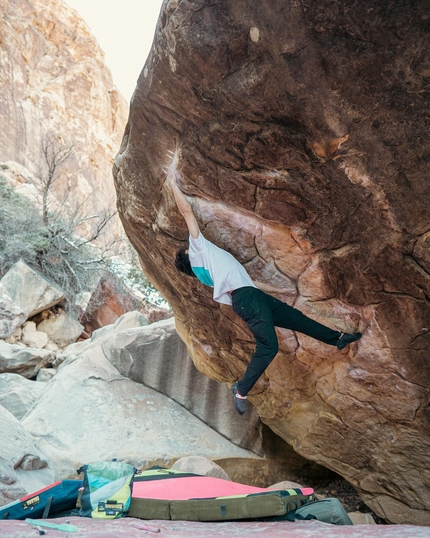 Ryuichi Murai, Sleepwalker, Red Rocks, USA - Ryuichi Murai tenta Sleepwalker 8C+ at Red Rocks, USA