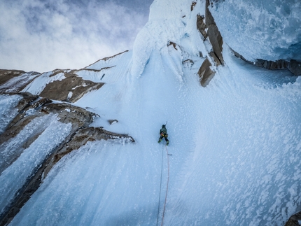 Cerro Torre via dei Ragni - Matteo Della Bordella sulla via dei Ragni, Cerro Torre, Patagonia