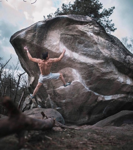 Watch Camille Coudert climb Soudain seul at Fontainebleau