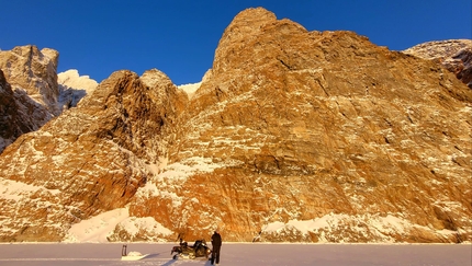 Groenlandia: spedizione invernale su Big Wall per Paweł Hałdaś e Marcin Tomaszewski