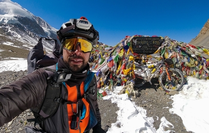 Omar Di Felice pronto per la traversata solitaria del Ladakh in bici