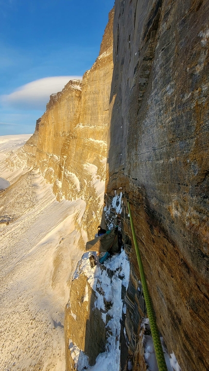 Greenland, Oqatssut Wall, Paweł Hałdaś, Marcin Tomaszewski - First ascent of FRAM, Oqatssut Wall, Greenland (Paweł Hałdaś, Marcin Tomaszewski 10-24/02/2023)