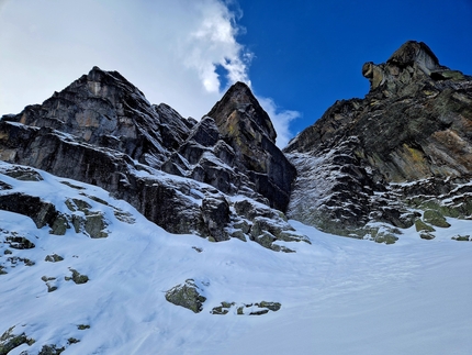 Al Torrione di Mezzaluna in Val Tronella la nuova di misto XXX di Cristian Candiotto