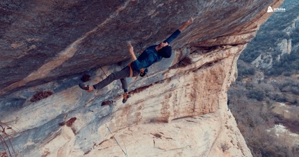 Nicolas Pelorson, Lucien Martinez e le Bombé Bleu a Buoux in Francia