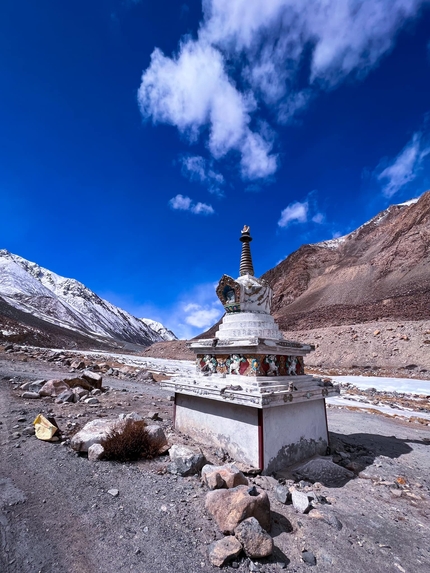 Omar Di Felice, Alone in Ladakh - Omar Di Felice durante la traversata invernale solitaria Alone in Ladakh, India, 02-03/2023