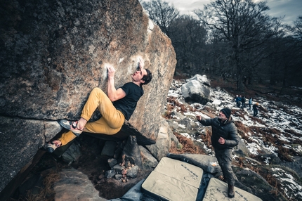 Adam Ondra - Parato da Jerry Moffatt, Adam Ondra flasha The Ace 8B a Stanage, Peak District, UK