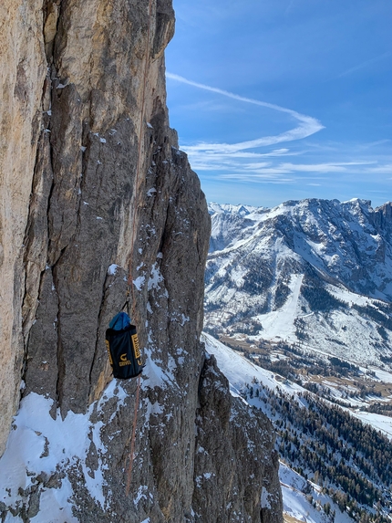 Stefano Ragazzo, Moulin Rouge, Rosengarten, Dolomites - Stefano Ragazzo making his solo winter ascent of Moulin Rouge on Rotwand, Rosengarten, Dolomites (17/03/2023)