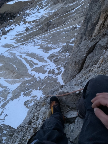 Stefano Ragazzo, Moulin Rouge, Rosengarten, Dolomites - Stefano Ragazzo making his solo winter ascent of Moulin Rouge on Rotwand, Rosengarten, Dolomites (17/03/2023)