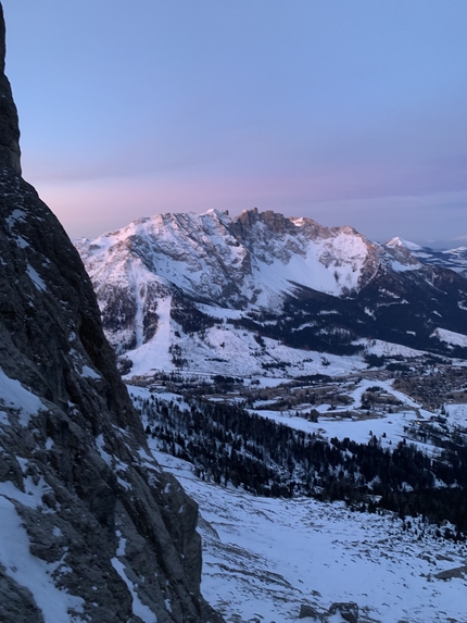 Stefano Ragazzo, Moulin Rouge, Rosengarten, Dolomites - Stefano Ragazzo making his solo winter ascent of Moulin Rouge on Rotwand, Rosengarten, Dolomites (17/03/2023)