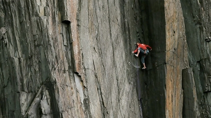Steve Mcclure - Steve Mcclure su The Quarryman E8, Dinorwig slate, Galles