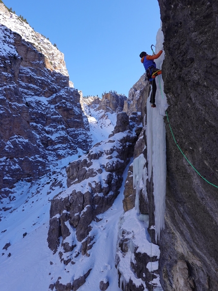 Bella Ramponella, Val dai Tamersc, Fanes, Dolomiti, Christoph Hainz, Simon Kehrer - L'apertura di Bella Ramponella in Val dal Sé (Val dai Tamersc, Fanes), Dolomiti (Christoph Hainz, Simon Kehrer 2023)