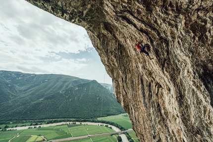 Monte Cimo, Scoglio dei Ciclopi, Val d’Adige, Rolando Larcher, Luca Giupponi - Rolando Larcher & Luca Giupponi su 'Big Roof' allo Scoglio dei Ciclopi del Monte Cimo in Val d’Adige