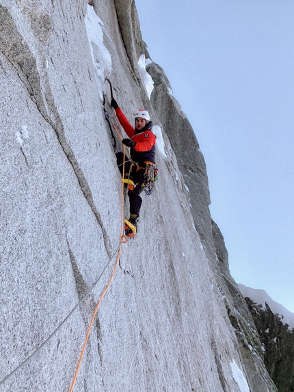 Aiguille des Pèlerins, Mont Blanc, Tom Livingstone, Symon Welfringer - La Croisade on Aiguille des Pèlerins (Tom Livingstone, Symon Welfringer)