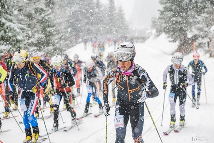 Sellaronda Skimarathon 2023 - Sotto una fitta nevicata la 29° edizione della Sellaronda Skimarathon 2023 è stata vinta da Alba De Silvestro - Elena Nicolini e Matteo Eydallin - Davide Magnini. Nelle coppie Mixed vittoria per Stefan Fuchs - Debora Agreiter della classica gara di scialpinismo in notturna nelle Dolomiti attraverso i passi Gardena, Campolongo, Pordoi, Sella.