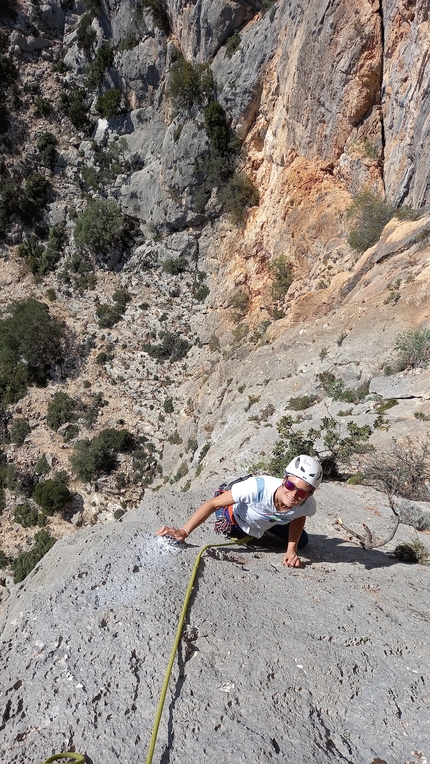 Sardinia, Punta su Mulone, Marco Pellegrini, Giulia Orlandi - Giulia Orlandi making the first free ascent of Giumar, Punta su Mulone, Baunei, Sardinia (Giulia Orlandi, Marco Pellegrini 2021)