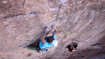 Kairos, Taghia, Morocco, Davide Gaeta, Gabriele Gorobey, Guido De Sabbata - Davide Gaeta climbing pitch 4 of Kairos, Taghia, Morocco (Davide Gaeta, Gabriele Gorobey, Guido De Sabbata 03/2023)
