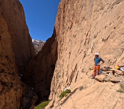 Kairos, Taghia, Marocco, Davide Gaeta, Gabriele Gorobey, Guido De Sabbata - Gabriele Gorobey in the Taghia Gorge, Morocco (Davide Gaeta, Gabriele Gorobey, Guido De Sabbata 03/2023)