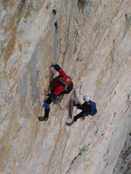 DoloMitiche - DoloMitiche - Aldo Leviti e Ivo Nemela sulla loro via alla parete est del Catinaccio, 38 anni dopo l'apertura.