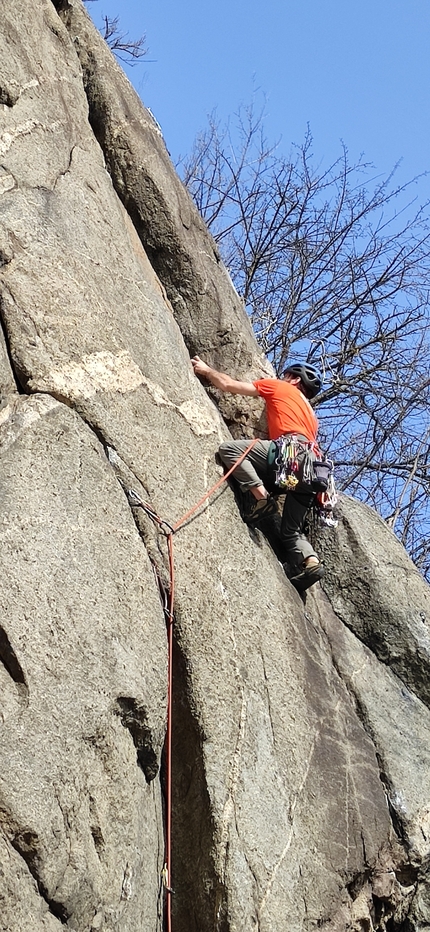 Merenderos Trad, Valle di Susa - Filippo Ghilardini in azione a Merenderos Trad in Valle di Susa