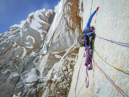 Matteo Della Bordella, Matteo Bernasconi, Torre Egger, Patagonia - Matteo Della Bordella impegnato sulla parete Ovest della Torre Egger in Patagonia