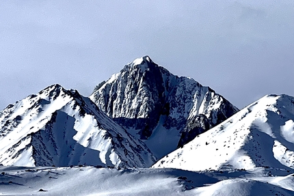 Mount Morrison, California, Jack Cramer, Tad McCrea, Vitaliy Musienko - Mount Morrison, l'Eiger del Sierra