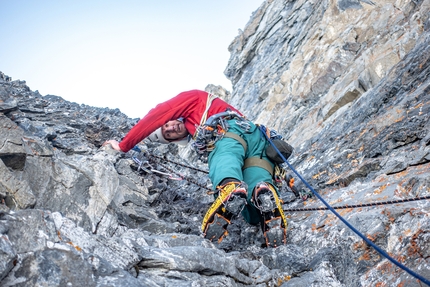 Mount Morrison, California, Jack Cramer, Tad McCrea, Vitaliy Musienko - Jack Cramer on mixed terrain on the upper section of the route while establishing Troll Toll (600m, M5) on the ENE Face of Mount Morrison in California, USA