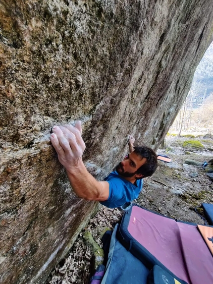 Melloblocco 2023, Val di Mello, Val Masino - Marco Bufalo sui boulder della Val di Mello