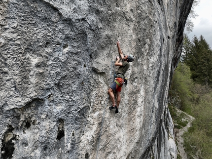 Climb and Clean, Matteo Della Bordella, Massimo Faletti - Matteo Della Bordella in arrampicata alla falesia Falesia di Paline El Belem
