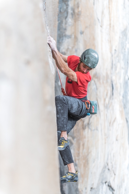 Siebe Vanhee, Dawn Wall, El Capitan, Yosemite - Siebe Vanhee tenta la Dawn Wall su El Capitan in Yosemite, gennaio 2022