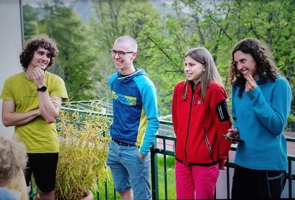 CAI Eagle Team 2023 - Luca Ducoli, Lorenzo Toscani, Iris Bielli, Erica Bonalda a Pian dei Resinelli durante il primo meeting del CAI Eagle Team